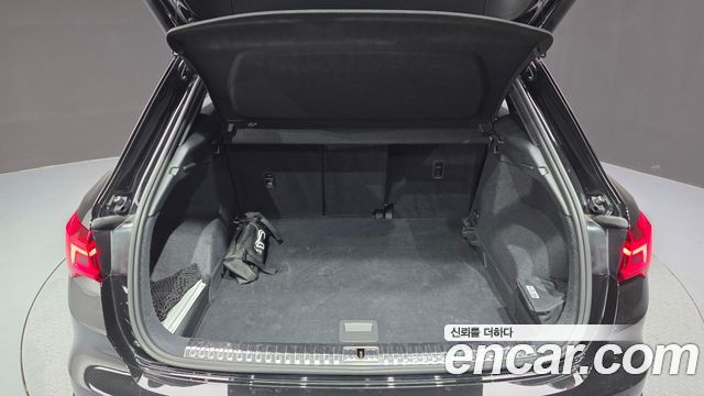 Audi Q3 2025 — photo 22