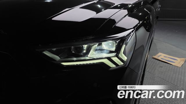 Audi Q3 2025 — photo 8