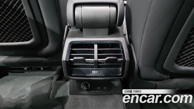 Audi Q3 2025 — photo 29