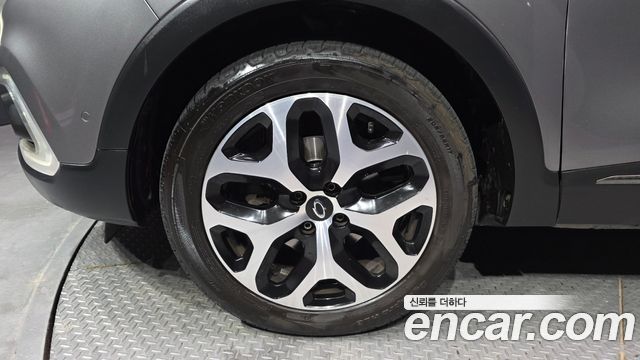 Renault Korea QM3 2019 — photo 5