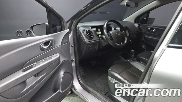 Renault Korea QM3 2019 — photo 10