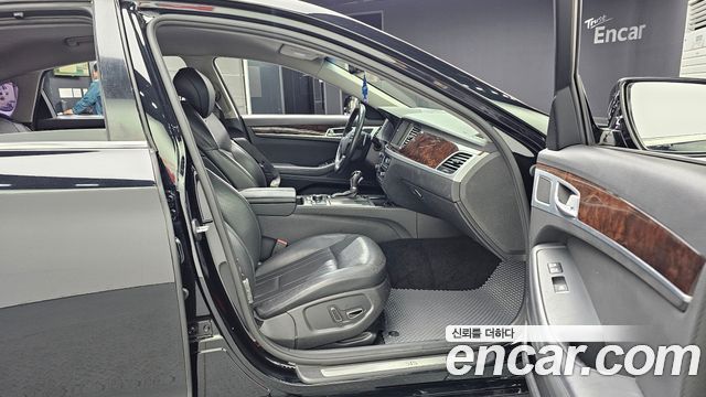 Hyundai Genesis 2015 — photo 17
