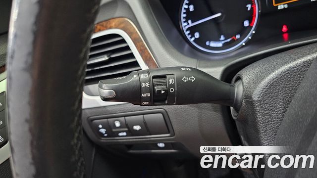 Hyundai Genesis 2015 — photo 22