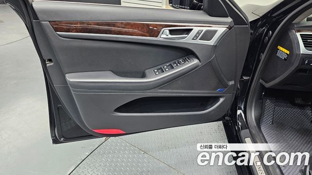 Hyundai Genesis 2015 — photo 14