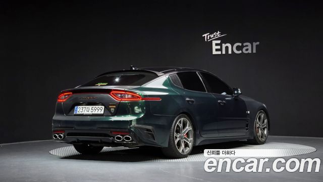 Kia Stinger 2018 — photo 2