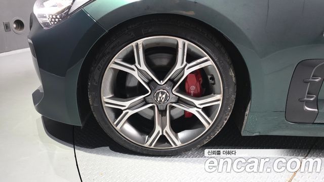 Kia Stinger 2018 — photo 5