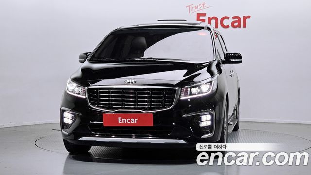 Kia Canival 2019 — photo 3