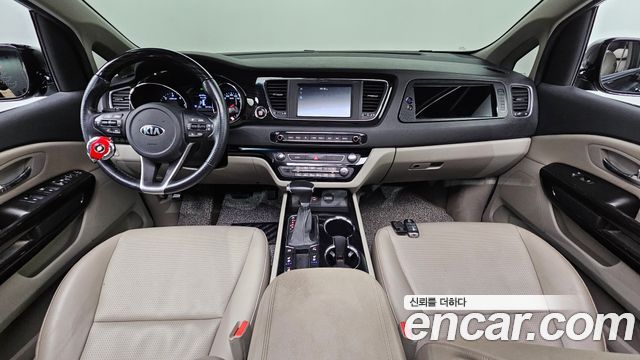 Kia Canival 2019 — photo 10