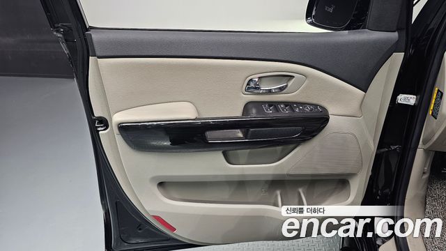 Kia Canival 2019 — photo 14