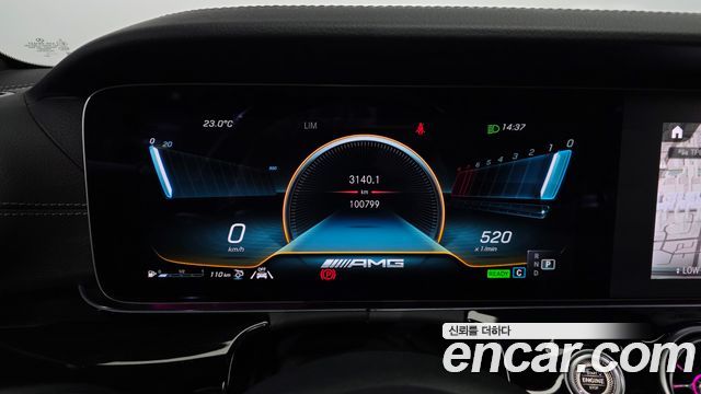 Mercedes-Benz AMG GT 2021 — photo 11