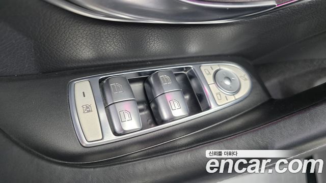 Mercedes-Benz AMG GT 2021 — photo 29