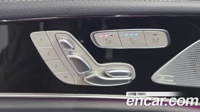Mercedes-Benz AMG GT 2021 — photo 31