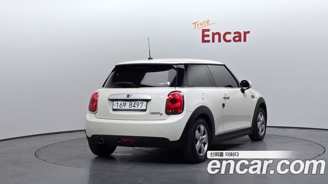 Mini Cooper 2015 — photo 2