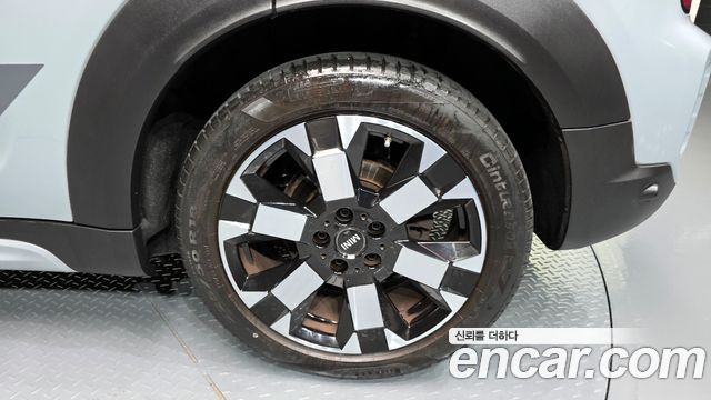 Mini Countryman 2023 — photo 7
