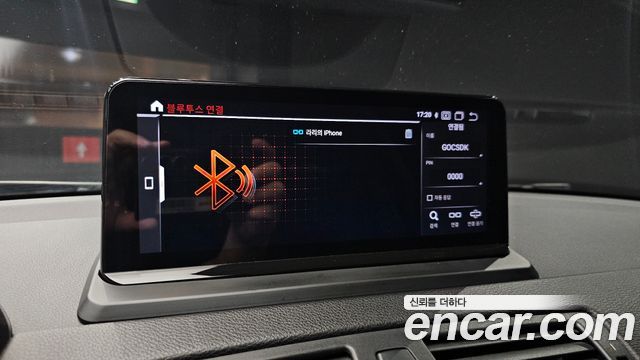 BMW 1-Series 2011 — photo 21