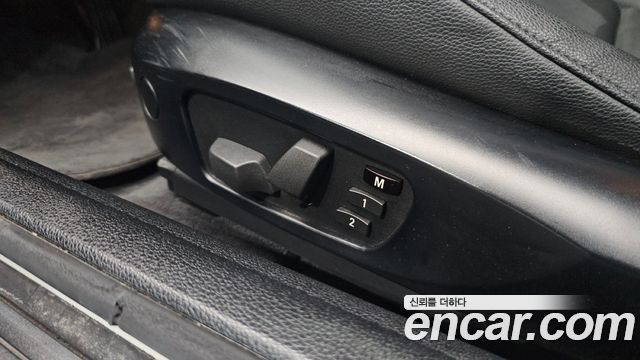BMW 1-Series 2011 — photo 27