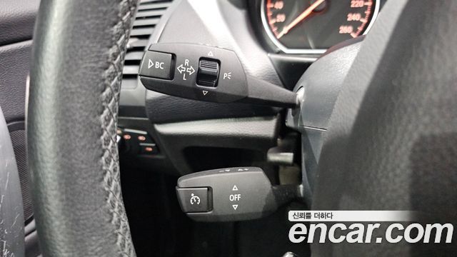 BMW 1-Series 2011 — photo 29