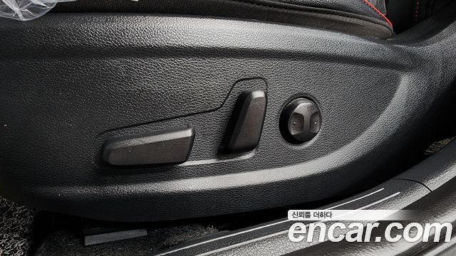 Kia K3 2019 — photo 32