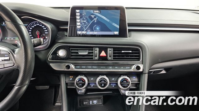Genesis G70 2018 — photo 16