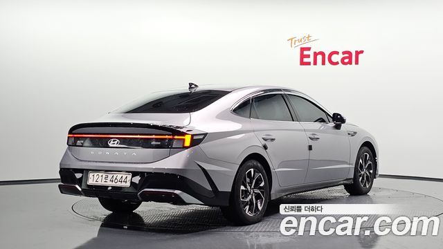 Hyundai Sonata 2025 — photo 2