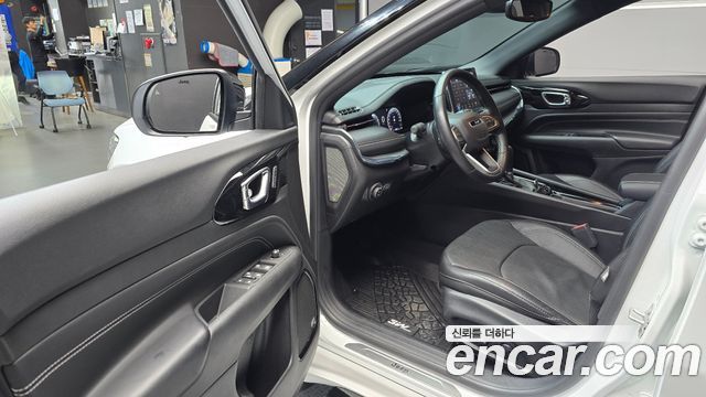 Jeep Compass 2022 — photo 13