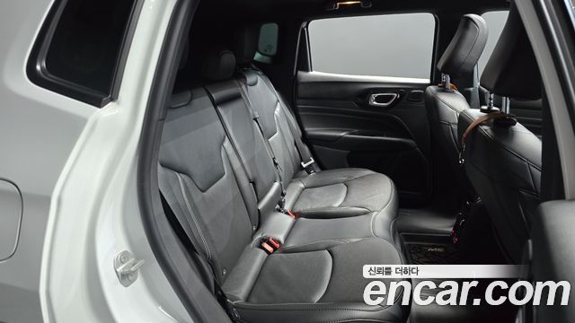 Jeep Compass 2022 — photo 17