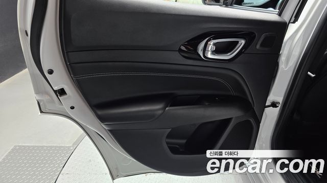 Jeep Compass 2022 — photo 15