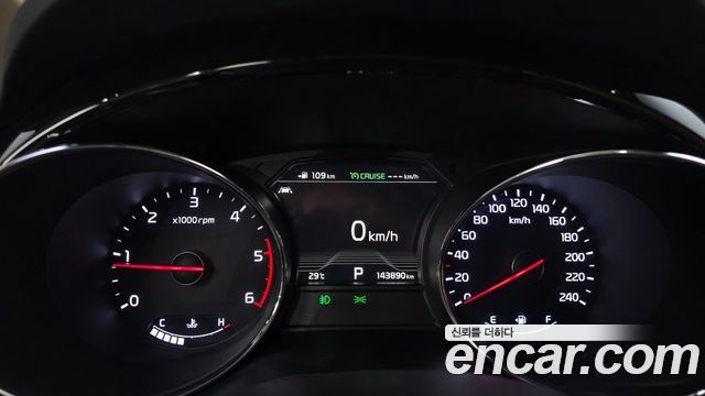 Kia Canival 2019 — photo 11