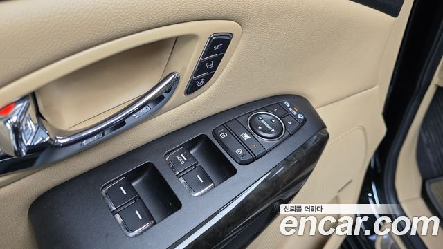 Kia Canival 2019 — photo 18
