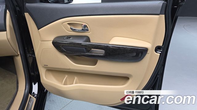 Kia Canival 2019 — photo 15