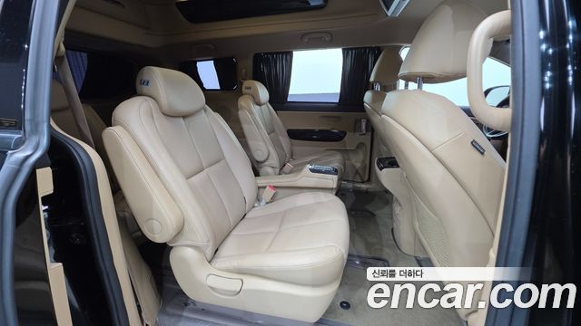 Kia Canival 2019 — photo 29