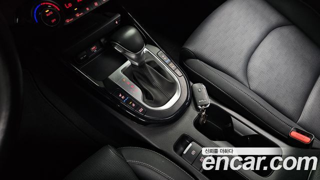 Kia K3 2022 — photo 12