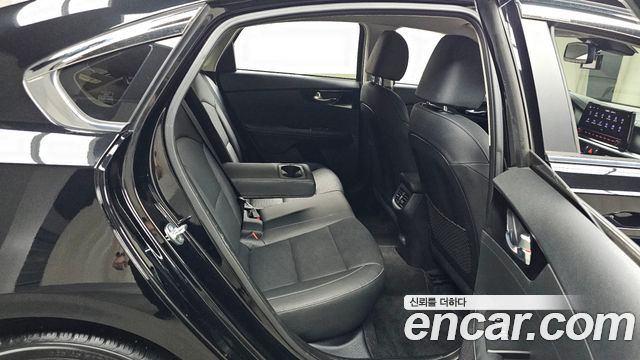 Kia K3 2022 — photo 17