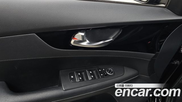 Kia K3 2022 — photo 33