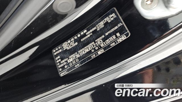 Hyundai Veloster 2022 — photo 24