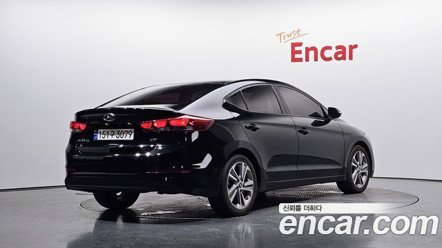 Hyundai AVANTE 2017 — photo 2