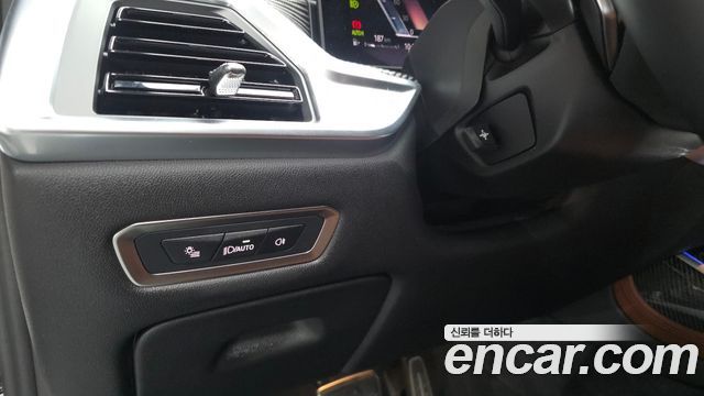 BMW X7 2025 — photo 12