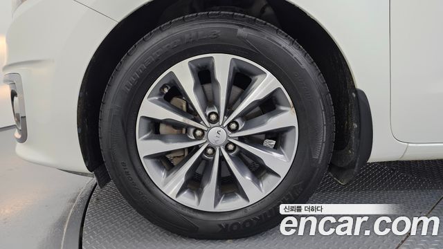 Kia Canival 2016 — photo 5