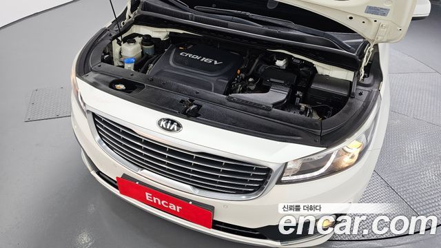 Kia Canival 2016 — photo 6