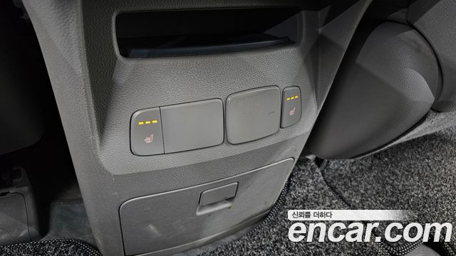 Kia Canival 2016 — photo 18
