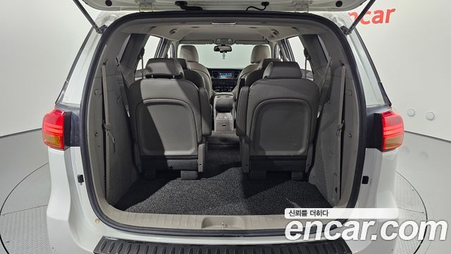 Kia Canival 2016 — photo 20