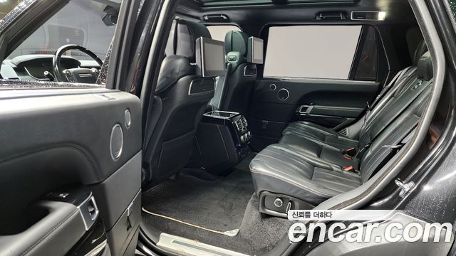 Land Rover Range Rover 2017 — photo 18