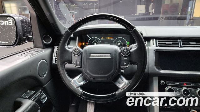 Land Rover Range Rover 2017 — photo 19