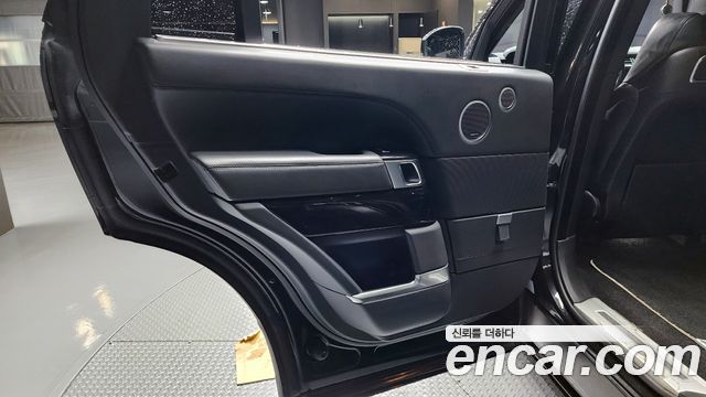 Land Rover Range Rover 2017 — photo 15
