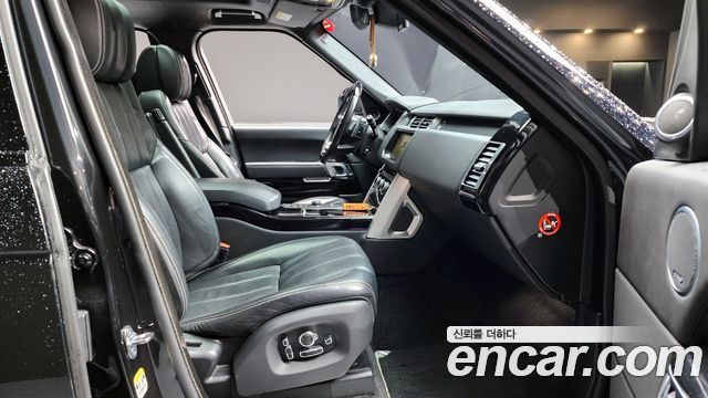 Land Rover Range Rover 2017 — photo 16