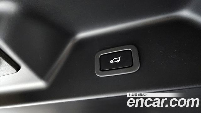 Land Rover Range Rover 2017 — photo 31
