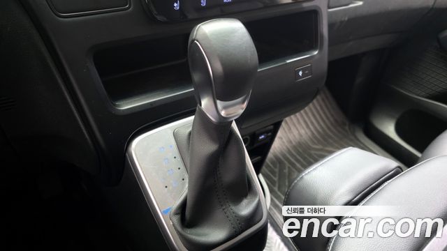 Hyundai Staria 2024 — photo 12
