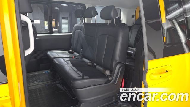Hyundai Staria 2024 — photo 18