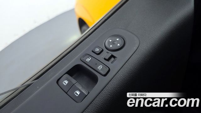 Hyundai Staria 2024 — photo 28