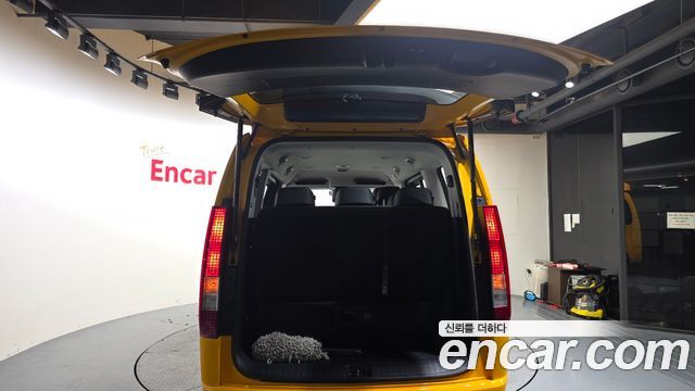 Hyundai Staria 2024 — photo 30
